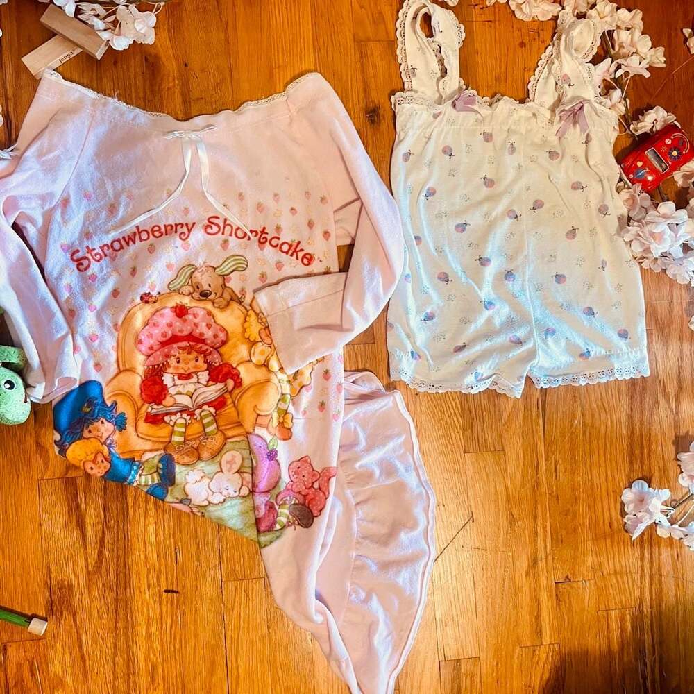 Vintage 1970s Strawberry Shortcake Batts Jama Nightgown and Ladybug Romper Set